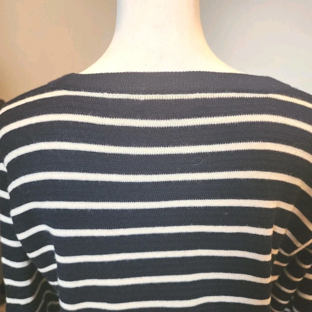 J.Crew Merino Wool Sweater Womens Medium Navy White Jewel Embellishment Preppy‎